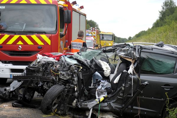 Le 11 juillet 2016, une conductrice de 65 ans a perdu la vie sur la RCEA, à hauteur de Montbeugny (Allier), suite à un choc frontal avec un camion.