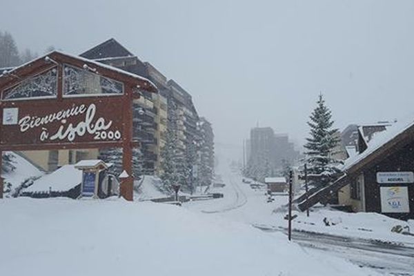 Il a neigé sur les massifs de la région ces dernières 24 heures comme ici à Isola 2000.