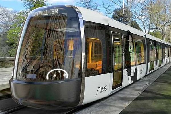 Montpellier - simulation de la future ligne 5 de tramway sur le thème "street art" - 18 octobre 2013.