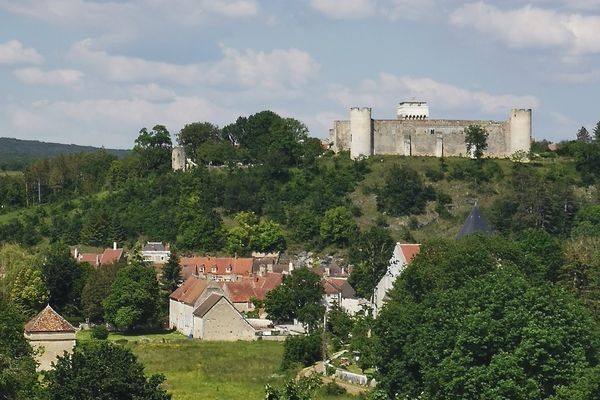 Druyes-les-Belles-Fontaines, candidat au concours "Le village préféré des Français"