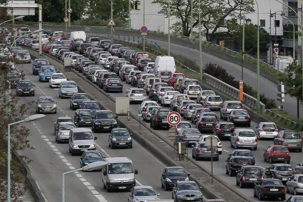 Bouchons aux abords de Paris le 12 mai 2013