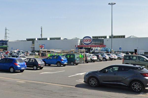 L'accident a eu lieu sur le parking du Cora de Villers-Semeuse, ici photographié en juin 2022.