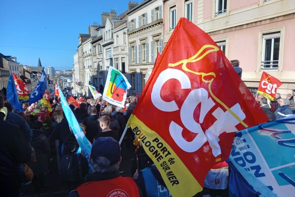 Manifestation dans les rues de Boulogne-sur-mer contre la réforme des retraite