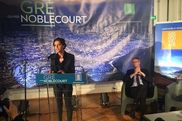 Olivier Noblecourt et Najat Vallaud-Belkacem en meeting à Grenoble