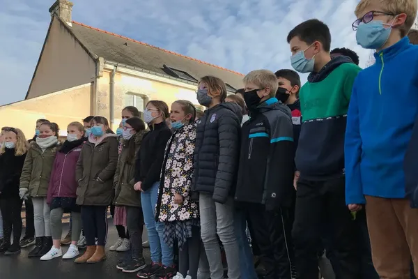 Depuis ce 2 avril 2022, l’école Guéméné-Penfao porte officiellement le nom de Joséphine Baker.