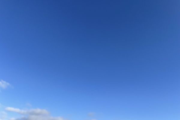 Le bleu azur du ciel de La Madeleine