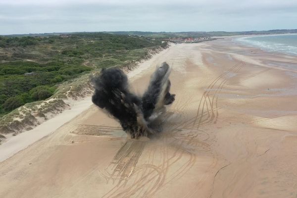 Les trois blocs découverts ont explosé en une seule fois, précise la préfecture du Pas-de-Calais