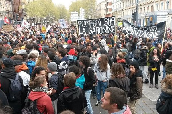 manifestation contre la loi travail à Toulouse le 9 avril 2016