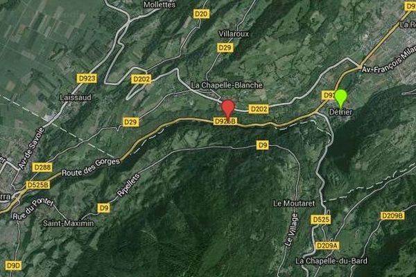 L'accident s'est produit sur la route des Gorges, entre les communes de la Rochette et Pontcharra. 