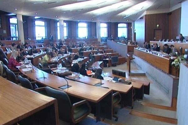 Les élus limousins vont étudier le budget de la région pour 2013.