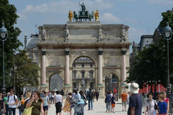 l'Arc du Carrousel a besoin d'être restauré