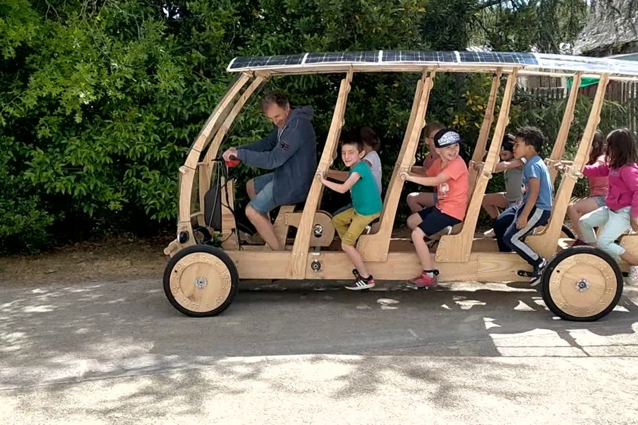 VidÉo Le Woodybus Le Moyen De Transport Collectif écolo Et