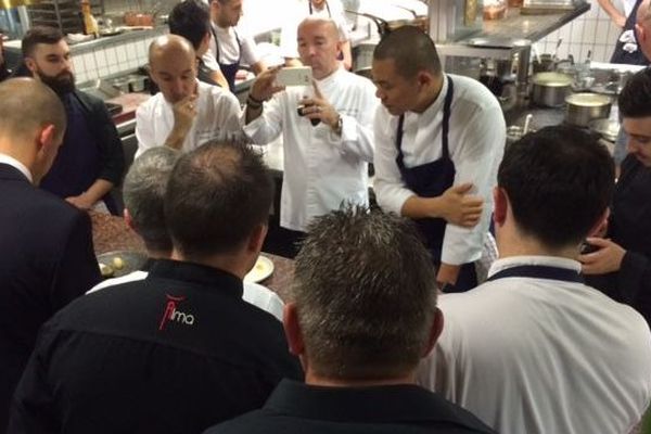 Le dernier service au Jardin des Sens pour les frères Pourcel avant la fermeture du restaurant - 27 mars 2016