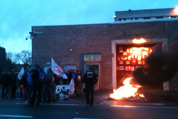 manifestation des surveillants de la prison d'Amiens ce mercerdi 31 janvier