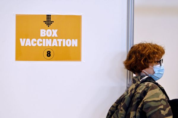 Des nouvelles doses de vaccins sont arrivées dans les centres de vaccination. 