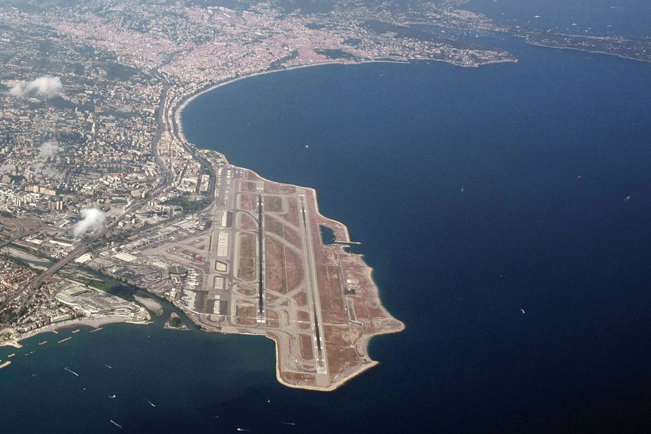 A third airline on the Nice New-York route