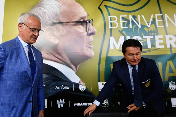 Claudio Ranieri et Waldemar Kita, lors de la présentation du nouvel entraîneur 