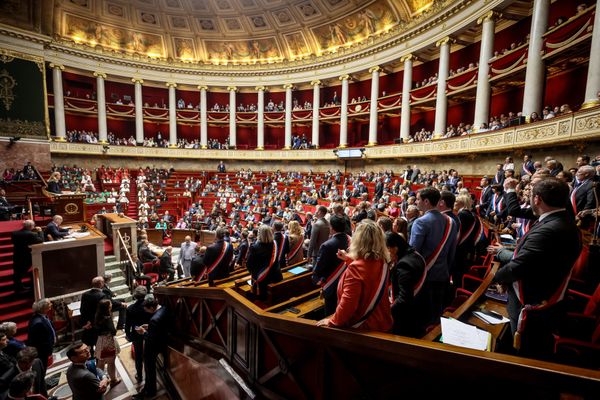 A quoi ressemblera l'assemblée nationale à l'issue du second tour des législatives ? Nous avons passé en revue les différents scénarii possibles.