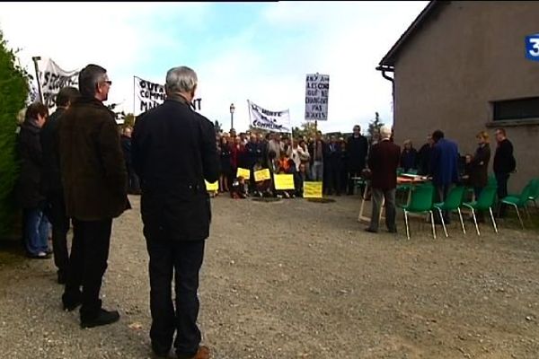 Les pro et les anti-épicerie se livrent bataille à coup de manif(s)