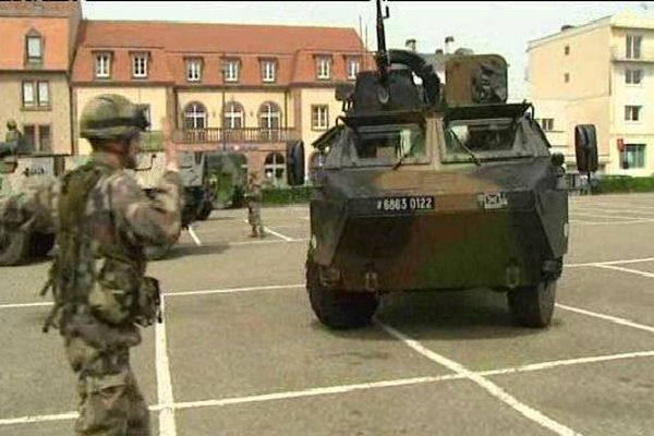 Le 1er RI est installé à Sarrebourg depuis 1968. Cette sous-préfecture de 15000 habitants est fortement attachée au régiment et à ses soldats.