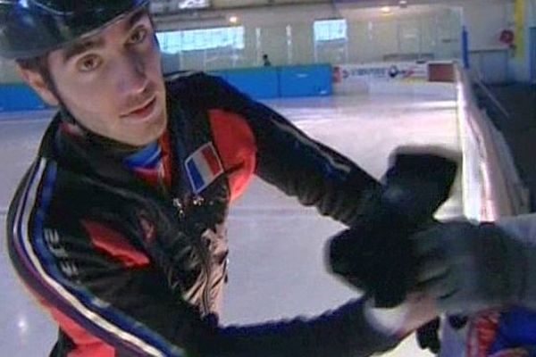 Le Dijonnais Thibaut Fauconnet est le chef de file du short-track français