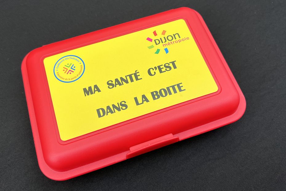 the Métropole launches a device to save the lives of seniors thanks to a red box