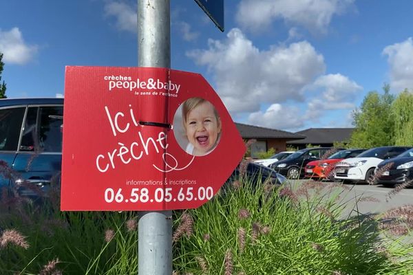 La crèche People & Baby mise en cause par des parents à Villeneuve d'Ascq. Deux plaintes ont été déposées. Les familles attendent le procès.