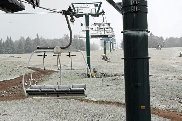 Il faudra encore attendre pour la première descente à ski de l'année 