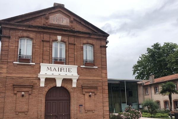 La mairie de Fenouillet