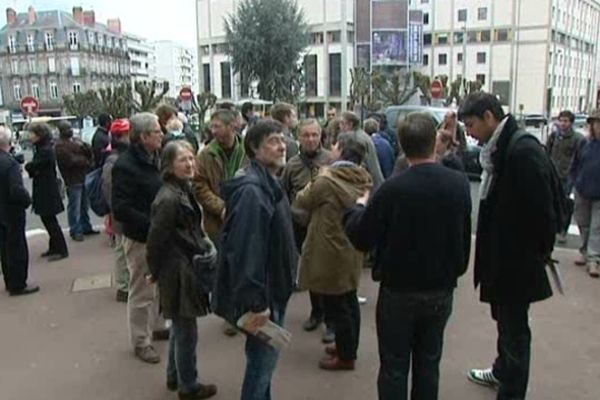 Manifestation de Sans-papiers le 13 avril dernier devant la préfecture de Limoges