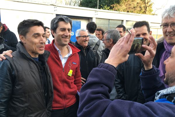 Mercredi 27 mars, le député de la France Insoumise, François Ruffin, est venu apporter son soutien aux salariés de Luxfer à Gerzat dans le Puy-de-Dôme.