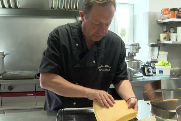 Stéphane Villetorte, chef d'un restaurant à la Chapelle Taillefert en Creuse, va fermer ses portes