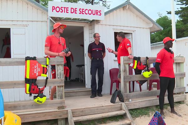 Un poste de surveillance des baignades sur l'ile de Noirmoutier