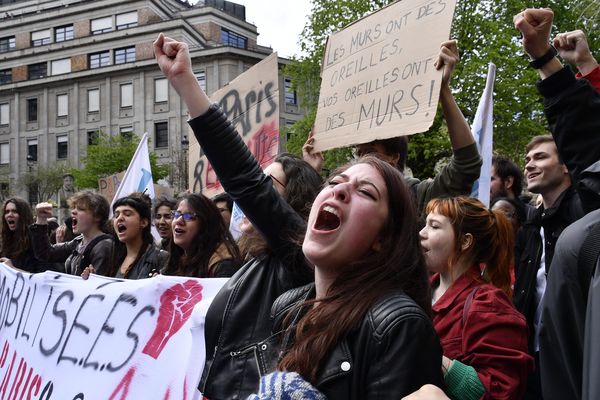 Les étudiants manifestent contre la réforme de l'accès à l'université