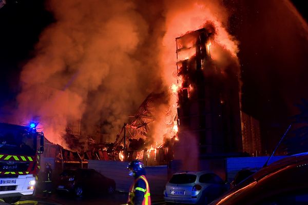 L'incendie des immeubles "verre et acier" à Rouen le 30 septembre 2023