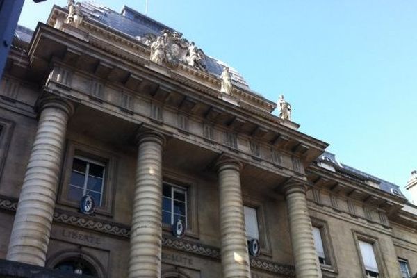 Palais de justice de Paris, siège de la toute nouvelle cour de révision et de réexamen des condamnations pénales créée le 11 juin dernier. Cette nouvelle cour est plus ouverte car composée de 18 magistrats issus de toutes les chambres de la Cour de cassation (criminelle, civile, commerciale et sociale)