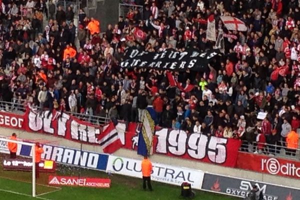 Le kop rémois lors du match Reims/Lyon 