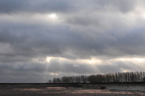 Éclaircies et nuages, et encore un risque d'ondées sur notre dimanche