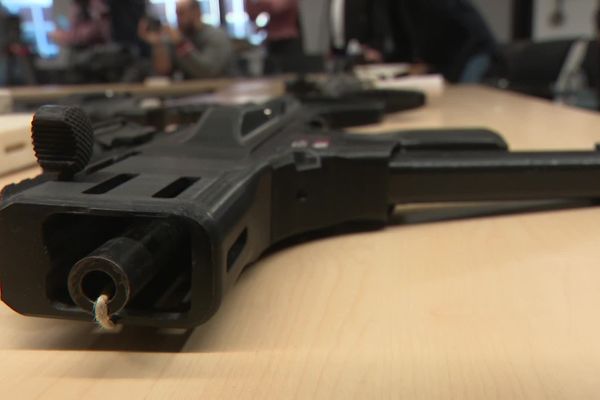 Une des armes 3D saisies lors du coup de filet contre un réseau de fabrication et vente en France et en Belgique.