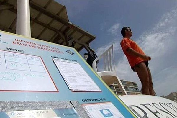 Palavas (Hérault) - le poste de secours sur la plage Saint-Pierre - 9 juin 2014.