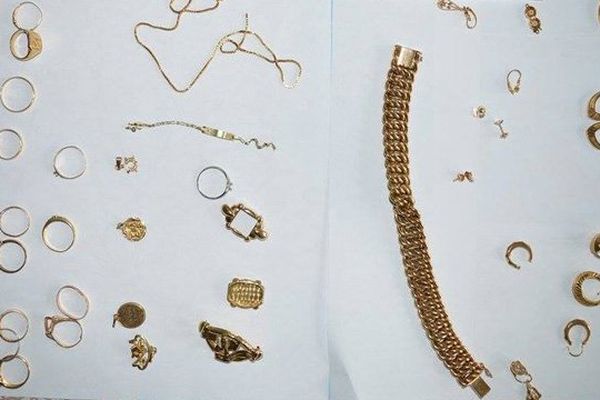 La gendarmerie d'Ille-et-Vilaine a publié une série de photos de bijoux ayant été dérobés lors de cambriolages en Bretagne et dans le sud-Manche