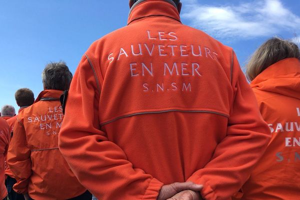 Les sauveteurs de la SNSM à la cérémonie d'hommage le 13 juin 2019 aux Sables d'Olonne