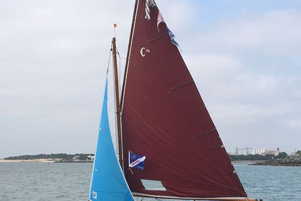 L'un des vieux bateaux en parade du musée maritime de la Rochelle