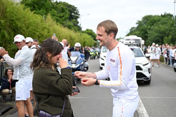 Relais de la flamme des Jeux Olympiques de Paris, à Saint-Sébastien-sur-Loire, près de Nantes, le 5 juin 2024