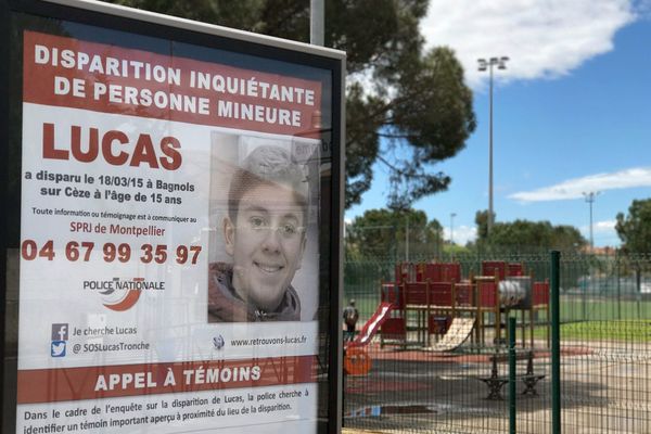 Montpellier - des affiches pour ne pas oublier la disparition de Lucas tronche, le 18 mars 2015 à Bagnols-sur-Cèze, il avait 15 ans - 6 mai 2017.