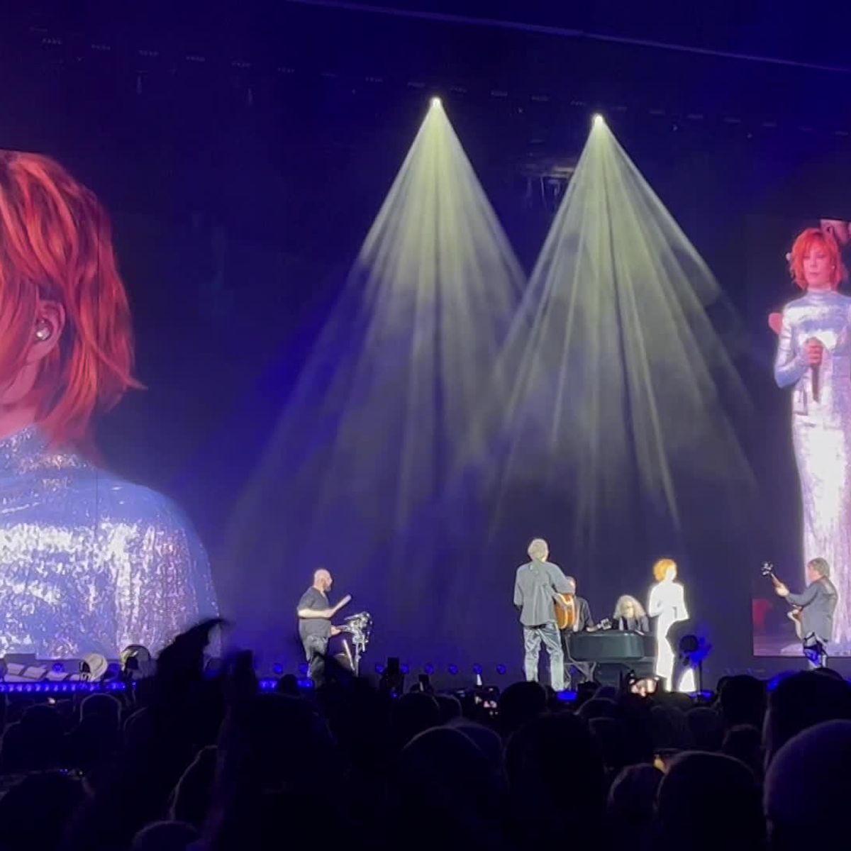 Mylène Farmer a fait chavirer des coeurs au stade Pierre Mauroy de Lille