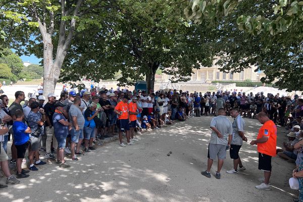 Une partie à La Marseillaise à pétanque.