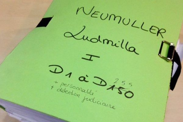 Le procès du tueur présumé de Ludmilla, une buraliste de 21 ans, s'ouvre aux assises de l'Aude à Carcassonne - 6 octobre 2015