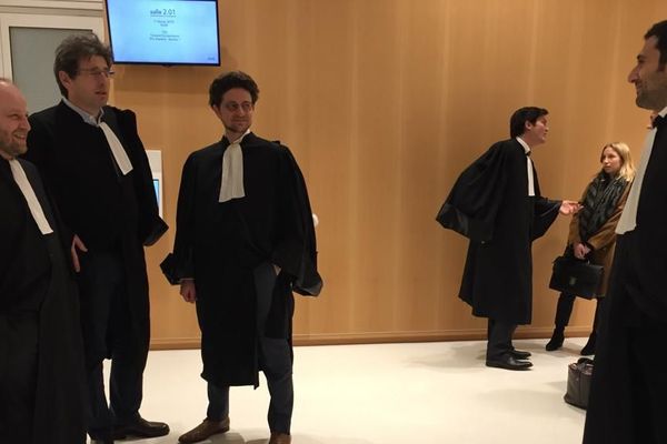 Les avocats de la partie  civile ont demandé de fortes sommes de dédommagement pour le préjudice subi par leurs clients