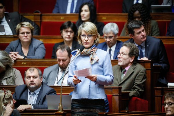 Anne Genetet est députée des Français à l'étranger et conseillère municipale d'Escamps, une petite commune du sud du Lot.